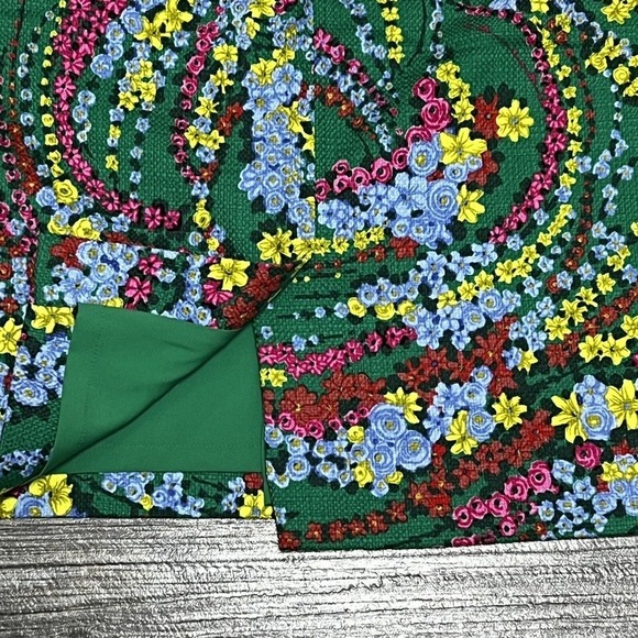 Talbots Green Floral Staight Pencil Skirt Size 2 Woven 28 1/2 Waist Stretch - Picture 13 of 16